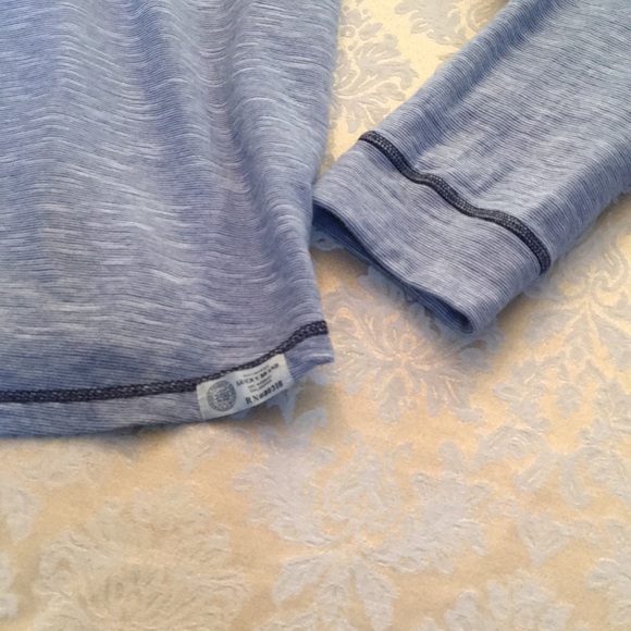 Lucky Brand 3-button henley - Picture 4 of 11